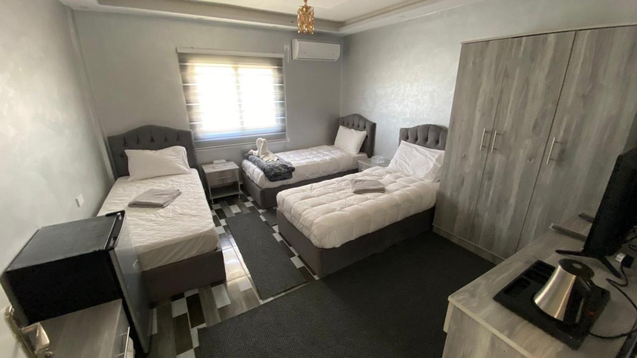 Petra Pillars Hostel Wadi Musa Dış mekan fotoğraf